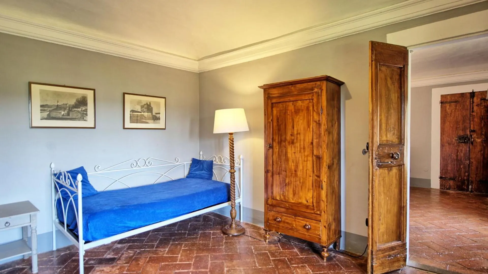Villa Castello Di Montegufoni By Posarellivillas Montagnana Val Di Pesa Italy