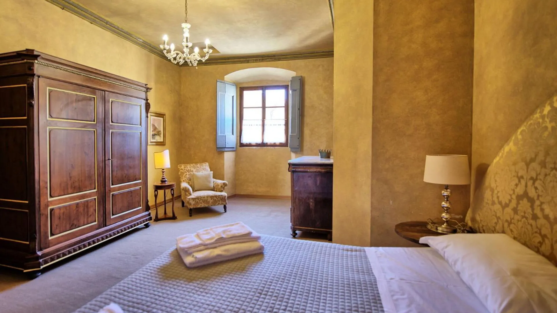Villa Castello Di Montegufoni By Posarellivillas Montagnana Val Di Pesa